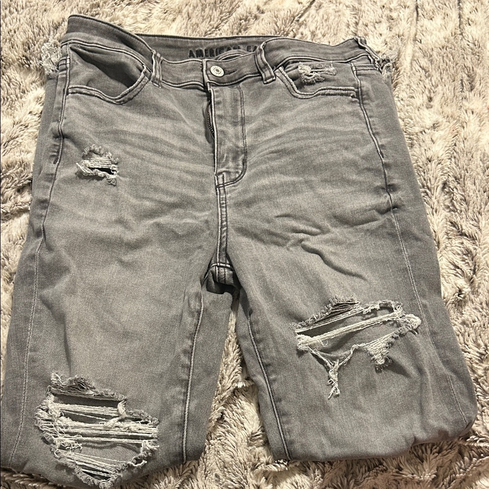 American Eagle Outfitters Gray Distressed Skinny Jeans